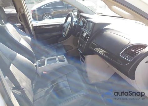 2014 Chrysler Town & Country Touring z USA, uszkodzony, nr VIN 2C4RC1BG0ER397060